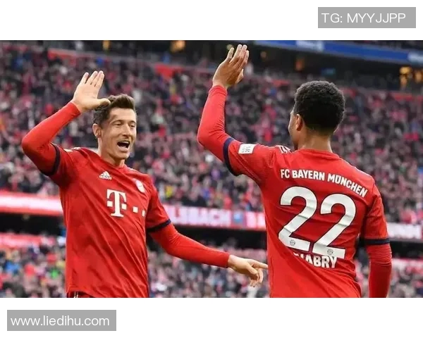 本赛季战术解析：表现起伏不定背后的原因与球队调整策略