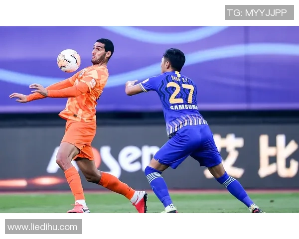 足球联赛中主场优势对比赛结果的影响分析与探讨 足球联赛中主场优势对比赛结果的影响分析与探讨