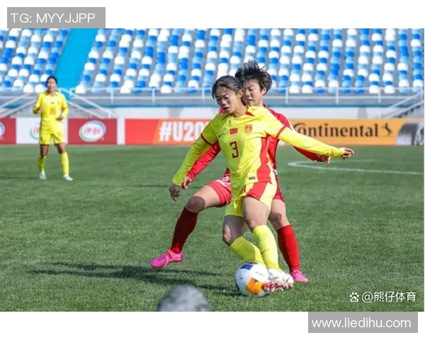 女足主力前锋重伤归来首次合练引爆全场欢呼激动人心 女足主力前锋重伤归来首次合练引爆全场欢呼激动人心